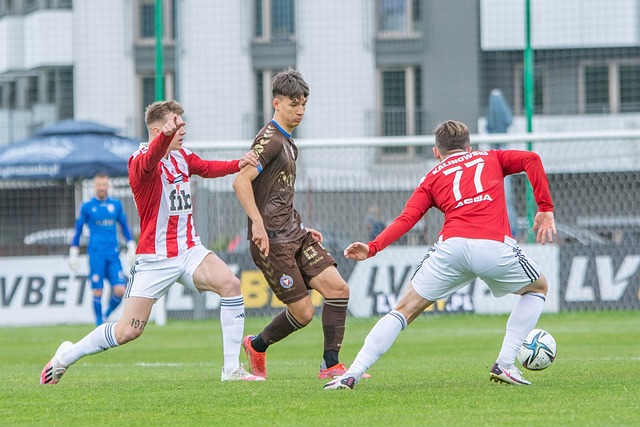 斯拉维亚队长：下半场我们想踢得更具威胁，但阿森纳太强了