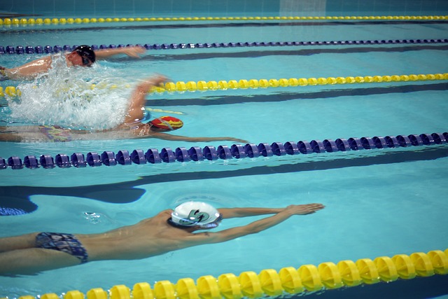 法媒：梅斯后卫夸奥不满未首发，坐在皮球上拒绝赛前热身